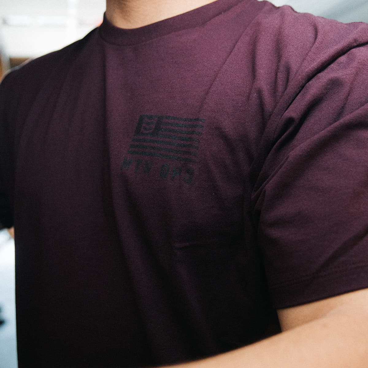 Range-Tee-Web-PDP-Lifestyle-01.jpg