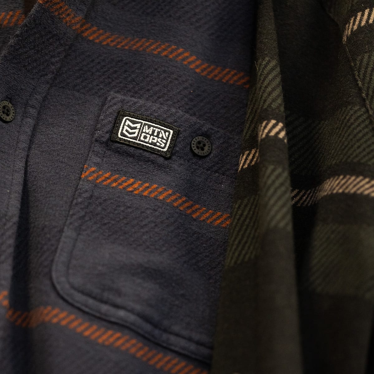 flex-flannel-lifestyle-6.jpg